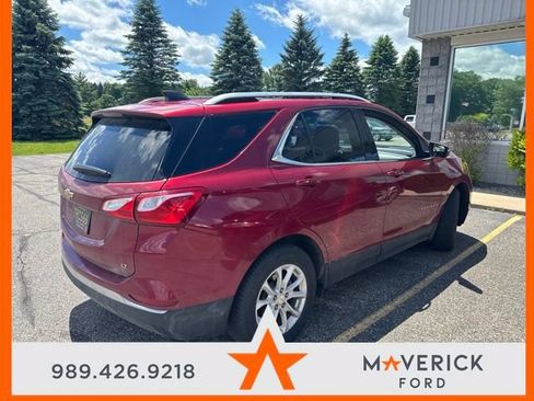 Used 2018 Chevrolet Equinox LT w/ Sun & Infotainment Package FWD image 5