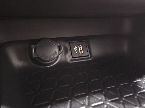 New 2025 Toyota RAV4 XLE image 17