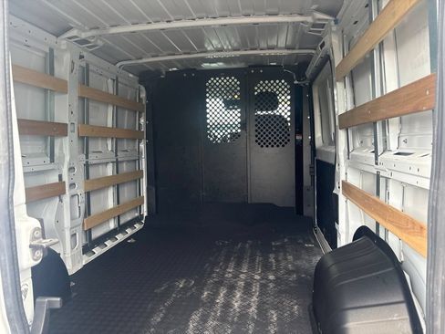 Used 2025 RAM ProMaster 2500 w/ U-Haul Equipment Group FWD image 5