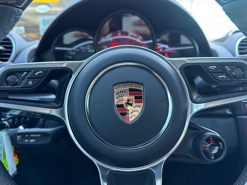 Used 2025 Porsche 718 Cayman GTS image 19
