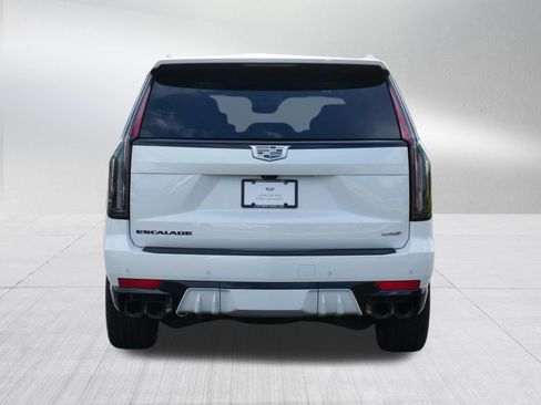 Certified 2024 Cadillac Escalade V w/ LPO, ONYX Package AWD/4WD image 6