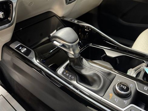 Certified 2023 Kia Sorento SX image 21