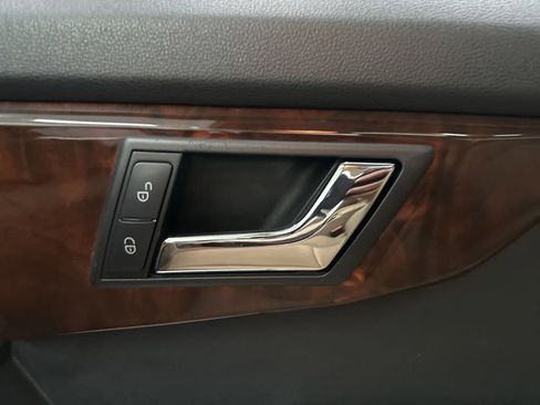 Used 2010 Mercedes-Benz GLK 350 4MATIC image 10