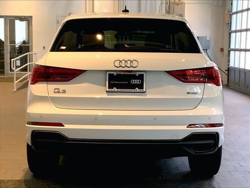 Used 2025 Audi Q3 2.0T Premium w/ Convenience Package AWD/4WD image 6