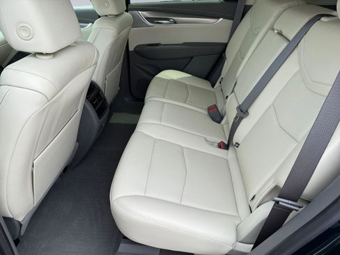 Certified 2024 Cadillac XT5 Premium Luxury AWD/4WD image 17