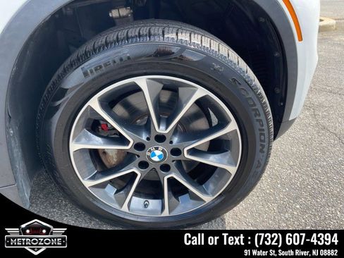 Used 2017 BMW X5 xDrive50i w/ Executive Package image 37