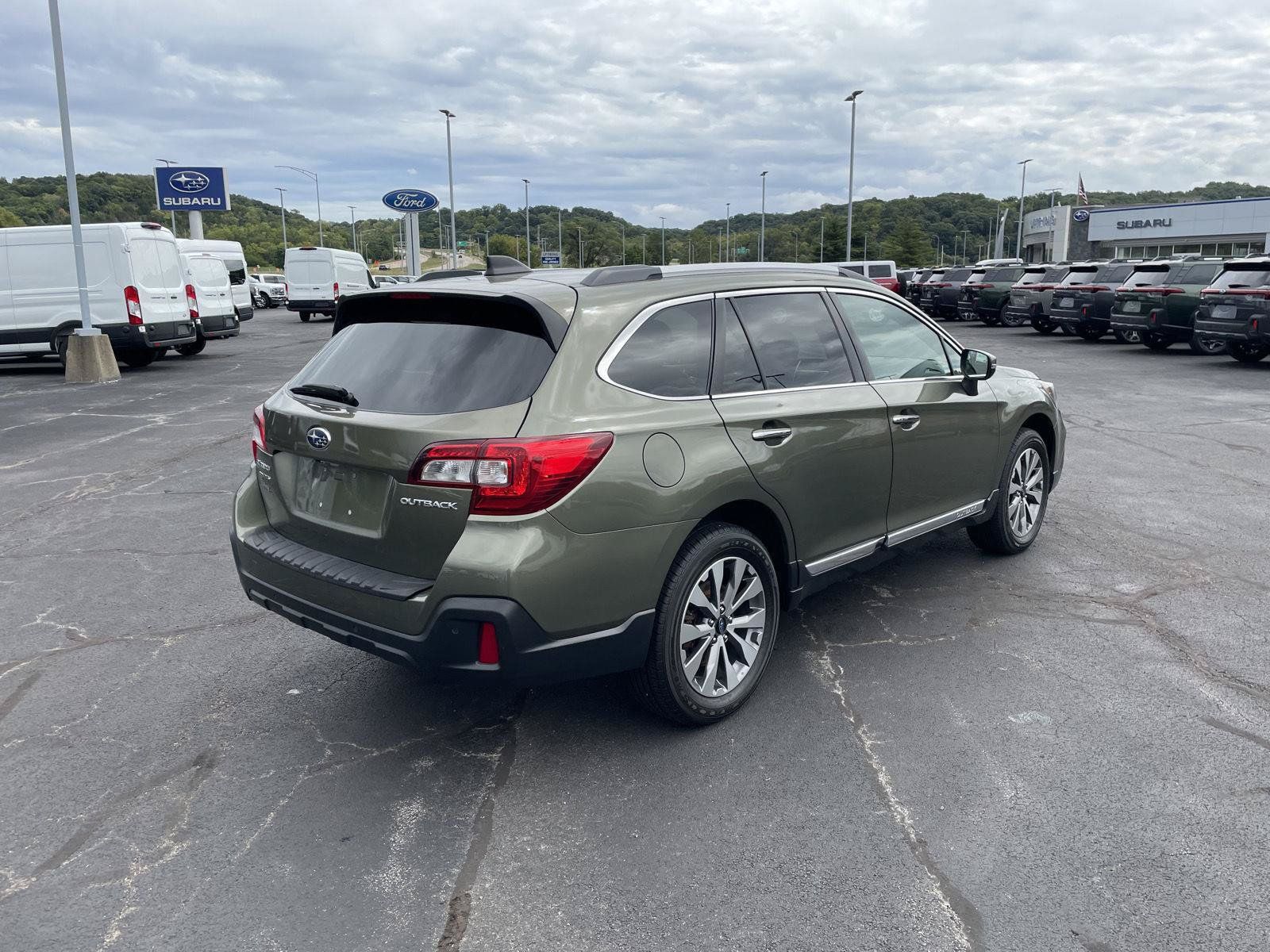 Used 2019 Subaru Outback 2.5i Touring w/ Popular Package #3A AWD/4WD image 5