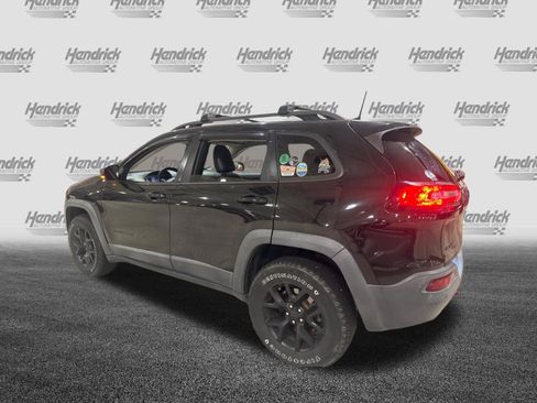 Used 2018 Jeep Cherokee Trailhawk AWD/4WD image 43