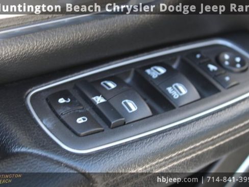 Used 2024 RAM 1500 Laramie image 10