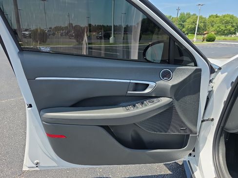 Used 2023 Hyundai Sonata SEL Plus FWD image 13