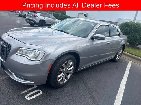 Used 2015 Chrysler 300 Limited w/ Driver Convenience Group AWD/4WD image 1
