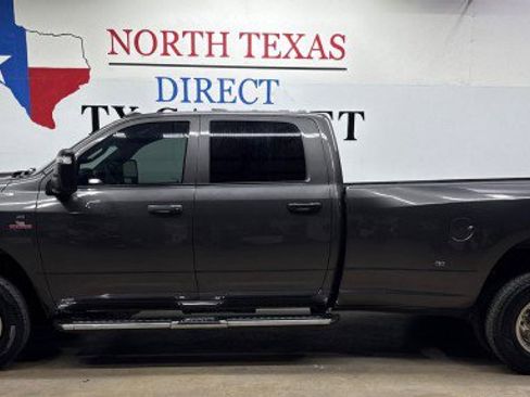Used 2024 RAM 3500 Tradesman w/ Chrome Appearance Group image 11