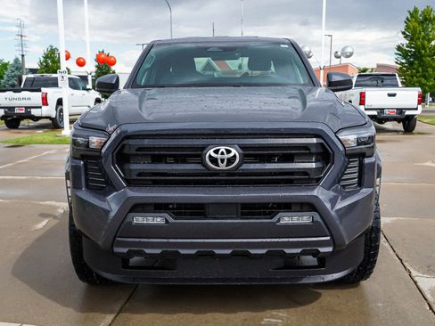Certified 2025 Toyota Tacoma SR5 AWD/4WD image 3