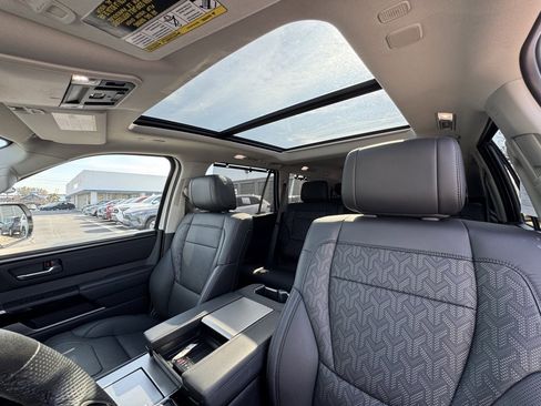 Used 2024 Toyota Sequoia Limited image 19