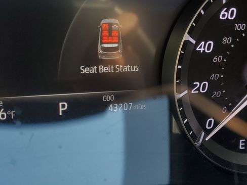 Used 2022 Toyota Highlander XLE image 26