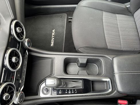 Used 2024 Nissan Sentra SV image 41
