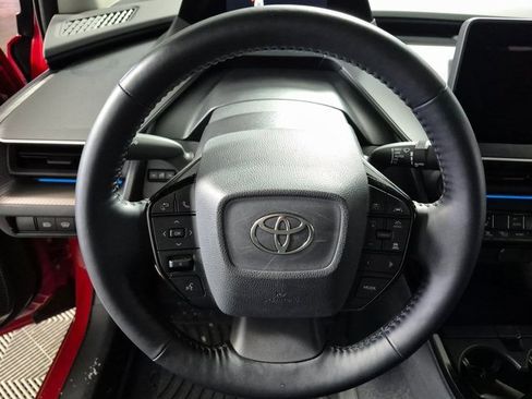 Used 2023 Toyota Prius XLE image 11