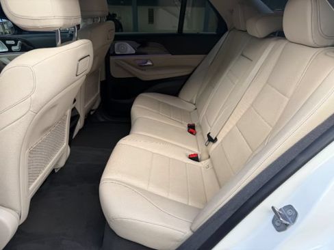 Used 2020 Mercedes-Benz GLE 350 w/ Premium Package image 14