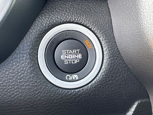 Certified 2023 RAM 1500 Laramie image 27