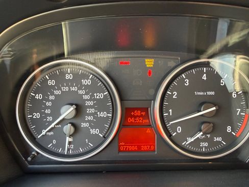 Used 2011 BMW 328i Convertible image 16