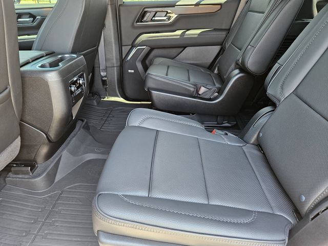 New 2026 GMC Yukon Denali w/ Sun & Power Step Package AWD/4WD image 21
