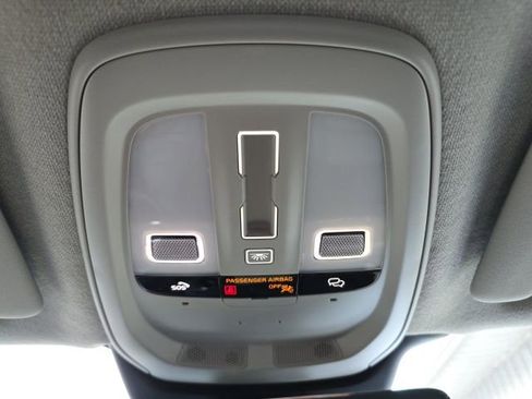 Certified 2024 Volvo XC40 B5 Plus w/ Climate Package image 37