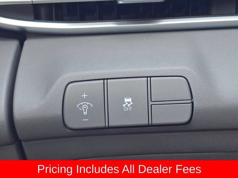 Used 2025 Hyundai Elantra Sport FWD image 19