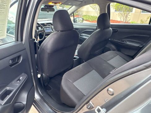 Used 2021 Nissan Versa S FWD image 19