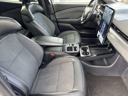 Certified 2025 Ford Mustang Mach-E GT image 36