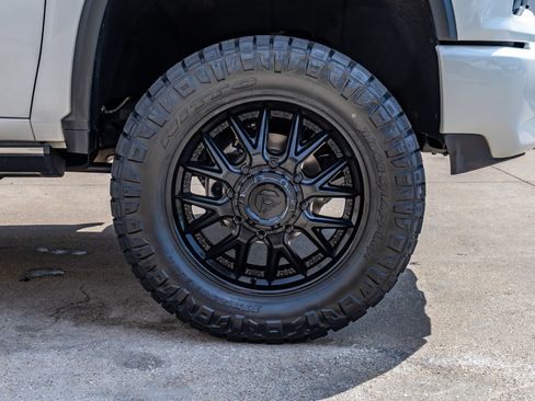 Used 2021 Chevrolet Silverado 3500 High Country AWD/4WD image 12