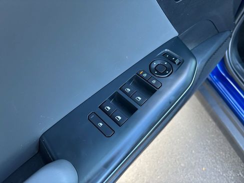 Used 2025 Kia K4 FWD image 25