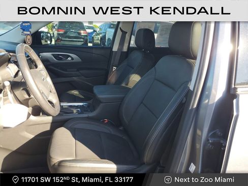 Used 2021 Chevrolet Traverse RS image 26