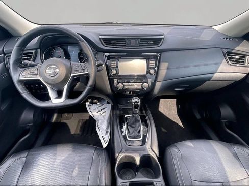 Used 2018 Nissan Rogue SL w/ Premium Package AWD/4WD image 7