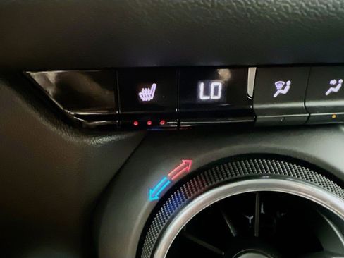 Certified 2024 Chevrolet Blazer LT image 25