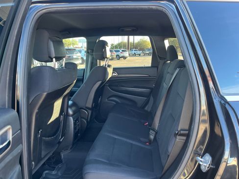 Used 2015 Jeep Grand Cherokee Laredo w/ Quick Order Package 23E image 17