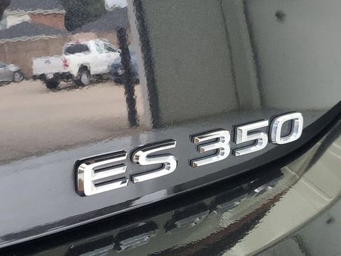 Used 2025 Lexus ES 350 w/ Premium Package FWD image 9