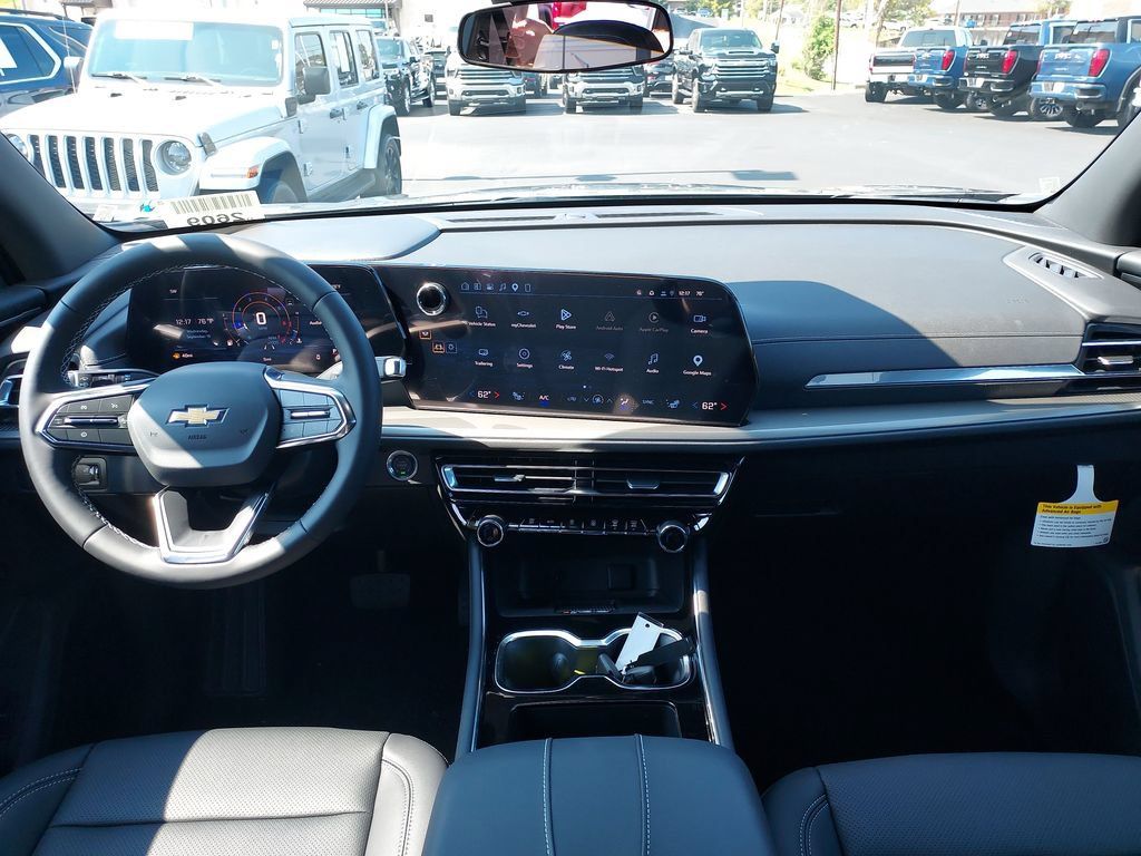 New 2027 Chevrolet Traverse LT w/ LPO, Floor Liner Package FWD image 15