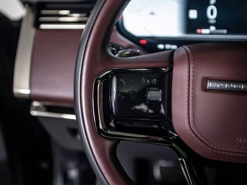 Used 2025 Land Rover Range Rover Sport Autobiography image 37