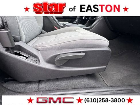 Used 2021 Chevrolet Colorado W/T w/ Custom Special Edition image 12