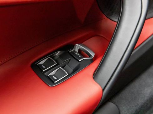 New 2026 McLaren 750S image 28