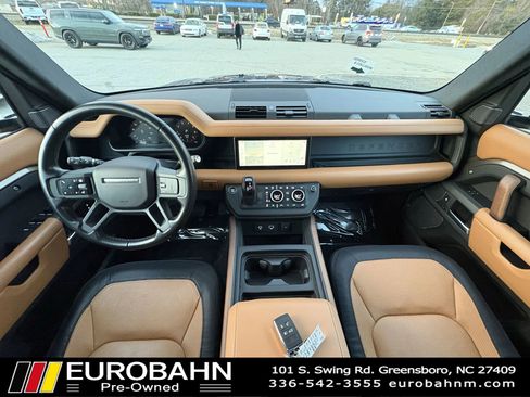 Used 2024 Land Rover Defender 110 X-Dynamic SE AWD/4WD image 18