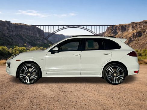 Used 2014 Porsche Cayenne Diesel image 6