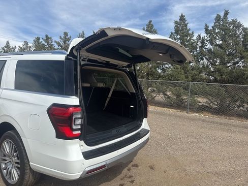 Used 2022 Ford Expedition Max Platinum AWD/4WD image 36