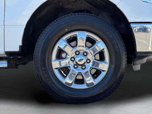 Used 2014 Ford F150 XLT w/ Equipment Group 302A Luxury AWD/4WD image 11