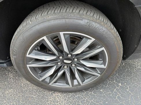 Used 2023 Cadillac Escalade Sport Platinum w/ Heavy-Duty Trailer Package AWD/4WD image 12