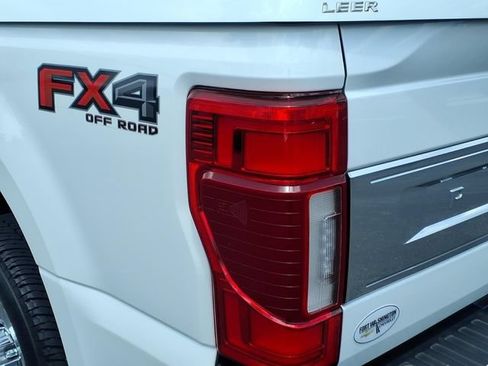 Used 2020 Ford F350 Platinum w/ FX4 Off-Road Package AWD/4WD image 11
