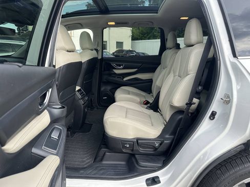 Used 2019 Subaru Ascent Limited AWD/4WD image 12