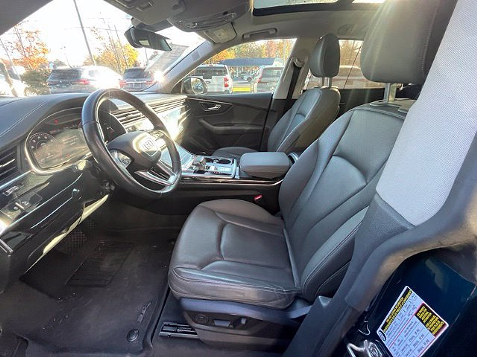 Used 2019 Audi Q8 Prestige AWD/4WD image 14