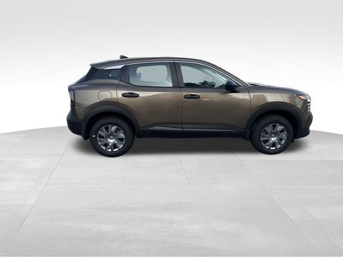 New 2026 Nissan Kicks S image 7