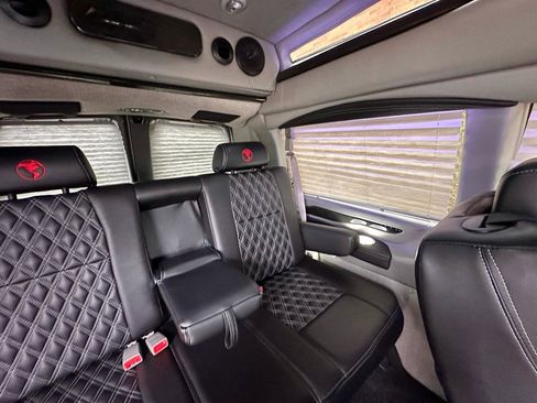 Used 2023 GMC Savana 2500 image 66